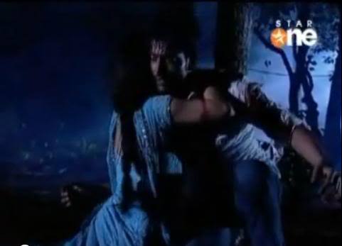 geet1 - GEET - Hui Sabse Parayi - Caps
