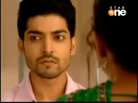 geet10thjunechunk1wmv00qqq (34) - GEET - Hui Sabse Parayi - Caps