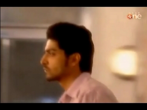 youtubemaanmp40000011200 (3) - GEET - Hui Sabse Parayi - Caps
