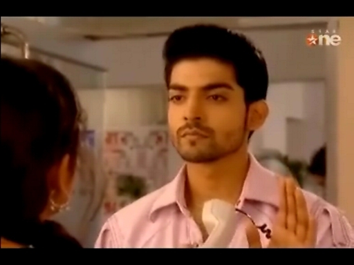 youtubemaanmp40000011200 (42) - GEET - Hui Sabse Parayi - Caps