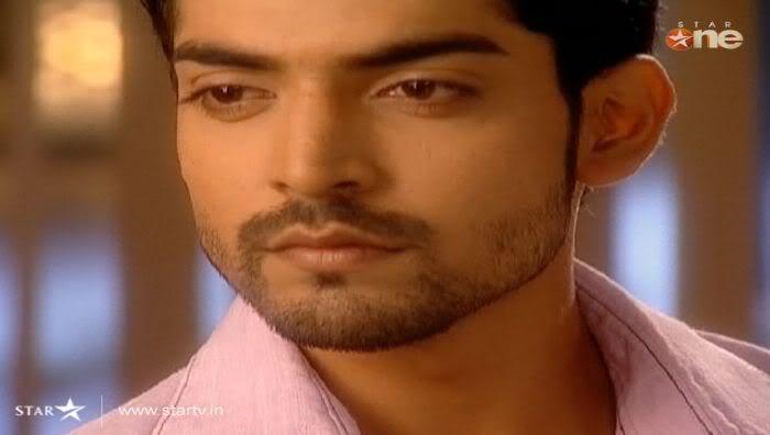 010 - GEET - Hui Sabse Parayi - Caps
