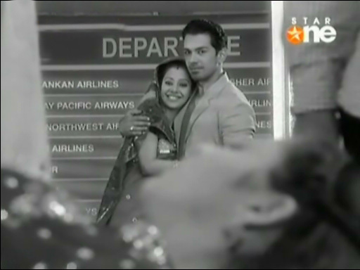 geet21stjune2010watchonnn (77) - GEET - Hui Sabse Parayi - Caps I