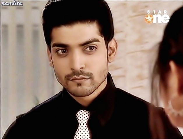 s4newstar120100621212655 - GEET - Hui Sabse Parayi - Caps I