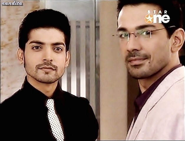 s4newstar120100621212655 (6) - GEET - Hui Sabse Parayi - Caps I