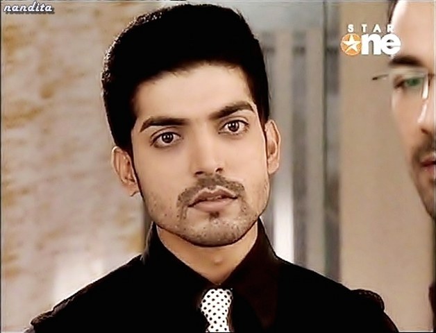 s4newstar120100621212655 (7) - GEET - Hui Sabse Parayi - Caps I