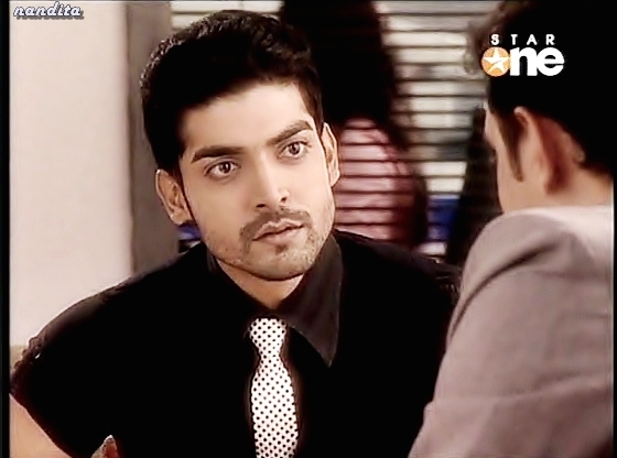 s4newstar120100622205 (3) - GEET - Hui Sabse Parayi - Caps I