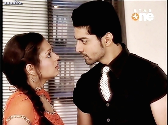 s4newstar120100622205 (18) - GEET - Hui Sabse Parayi - Caps I