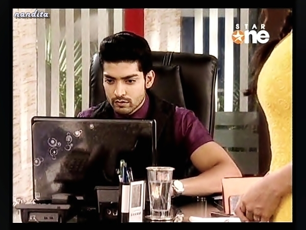 s4newstar12010062401220 (18) - GEET - Hui Sabse Parayi - Caps I