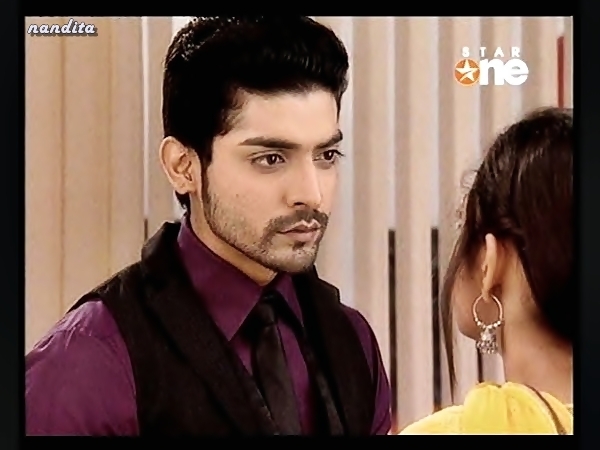 s4newstar12010062401220 (23) - GEET - Hui Sabse Parayi - Caps I