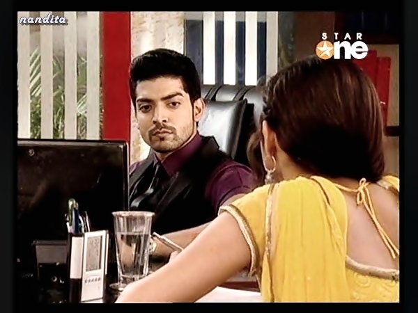 s4newstar12010062401220 (24) - GEET - Hui Sabse Parayi - Caps I