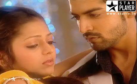 pic6 - GEET - Hui Sabse Parayi - Caps I