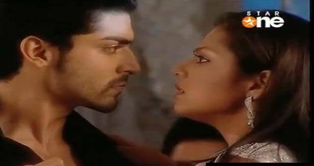 pic1-1 - GEET - Hui Sabse Parayi - Caps I