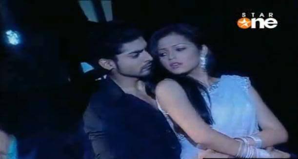 pic9 - GEET - Hui Sabse Parayi - Caps I