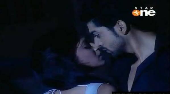 pic16 - GEET - Hui Sabse Parayi - Caps I