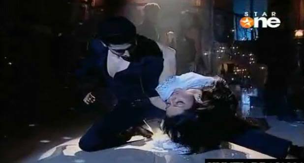 pic28 - GEET - Hui Sabse Parayi - Caps I