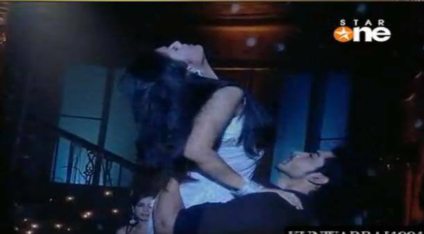 pic30 - GEET - Hui Sabse Parayi - Caps I