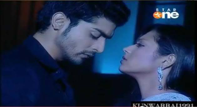 pic35 - GEET - Hui Sabse Parayi - Caps I