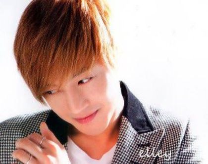 424269_306064572785086_312908368_n - Kim Hyun Joong 2012