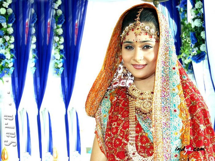 419586_327642480615446_100001090906097_912248_1440168607_n - Sadhna Rajvansh-Bride