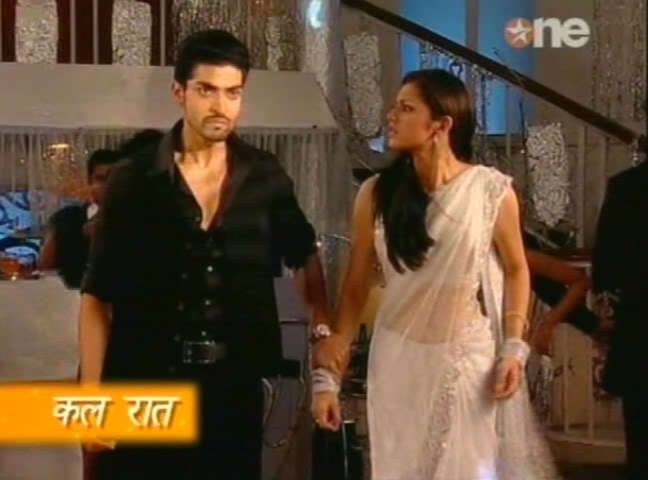 2181 - GEET - Hui Sabse Parayi - Caps II