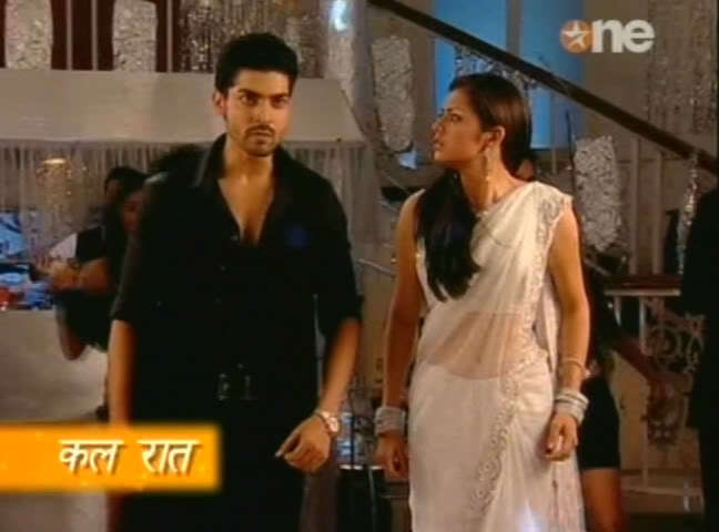 2183 - GEET - Hui Sabse Parayi - Caps II