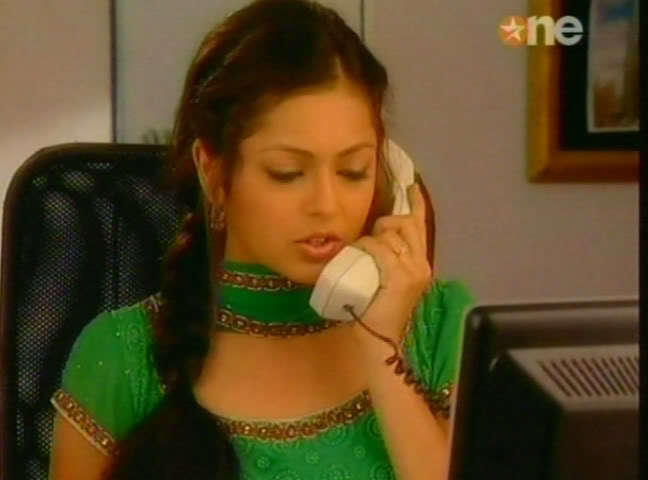 1002 - GEET - Hui Sabse Parayi - Caps III