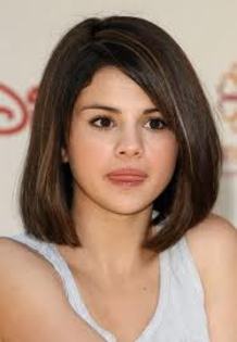 ce pofta mi-e de un chezburger! - selena gomez poze funny