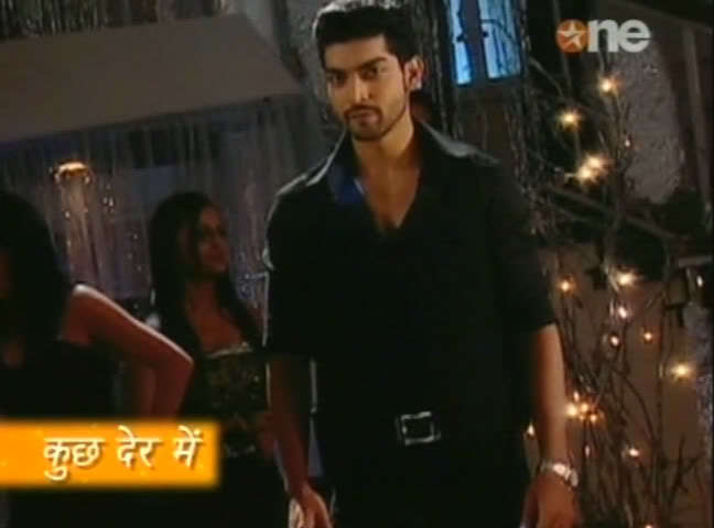 1155 - GEET - Hui Sabse Parayi - Caps IV