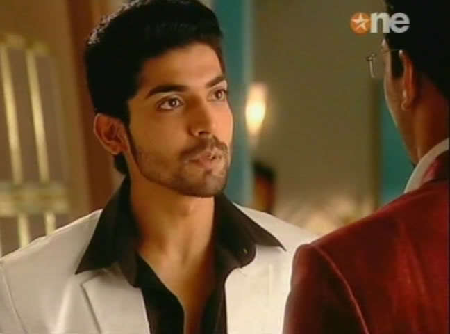 1163 - GEET - Hui Sabse Parayi - Caps IV