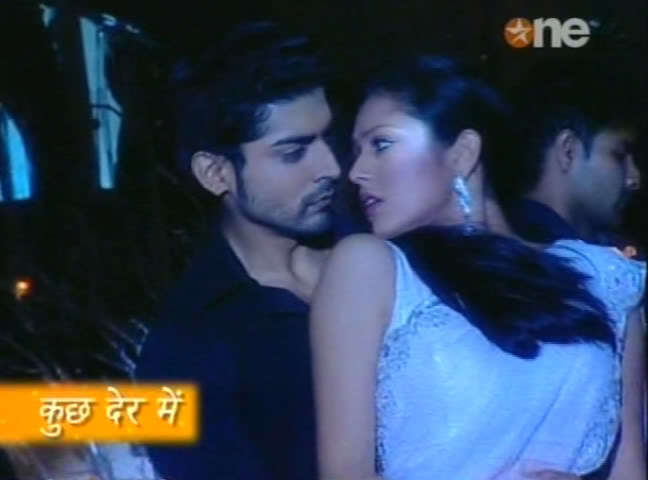 1190 - GEET - Hui Sabse Parayi - Caps IV