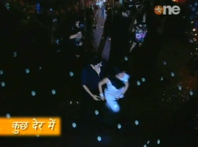 1194 - GEET - Hui Sabse Parayi - Caps IV