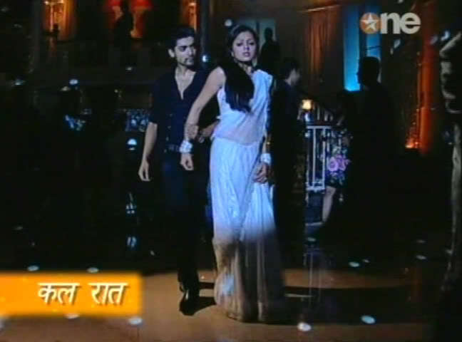 1202 - GEET - Hui Sabse Parayi - Caps IV