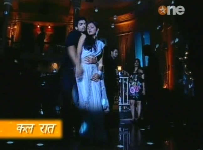 1205 - GEET - Hui Sabse Parayi - Caps IV