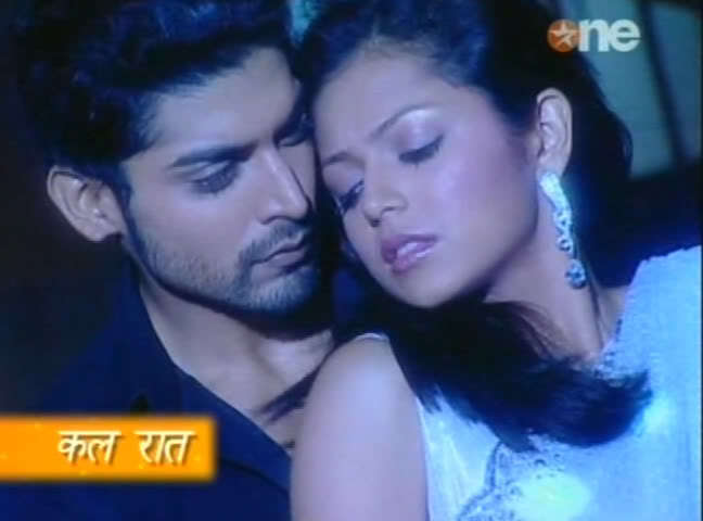 1233 - GEET - Hui Sabse Parayi - Caps IV