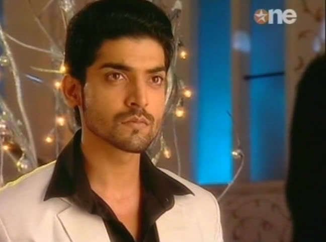 1224 - GEET - Hui Sabse Parayi - Caps IV