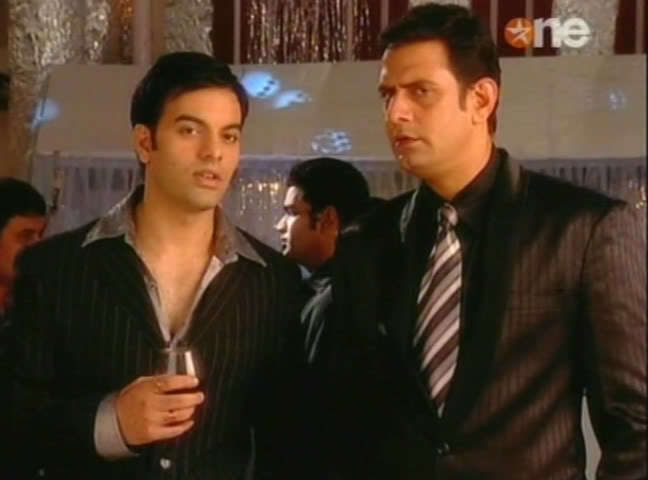 1235 - GEET - Hui Sabse Parayi - Caps IV