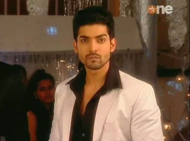 1237 - GEET - Hui Sabse Parayi - Caps IV