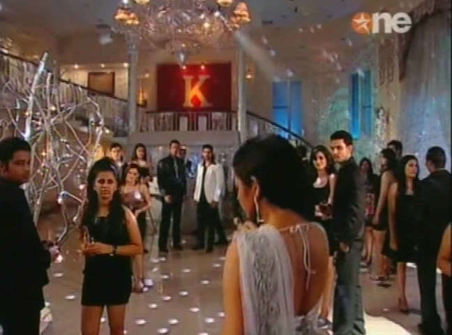 1242 - GEET - Hui Sabse Parayi - Caps IV