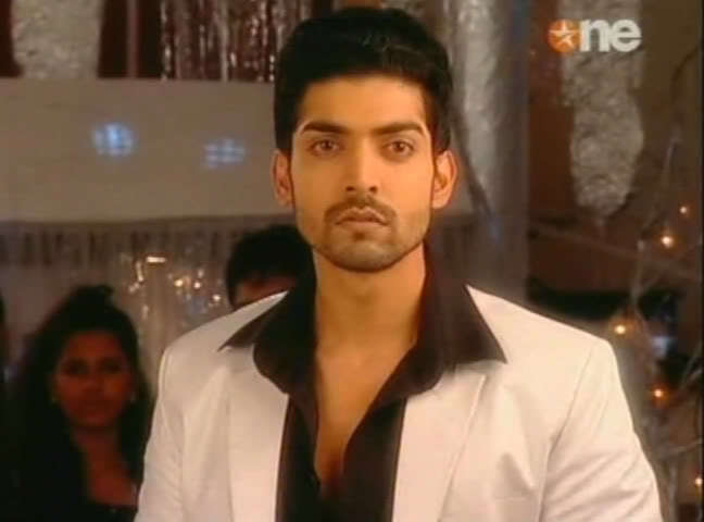 1249 - GEET - Hui Sabse Parayi - Caps IV