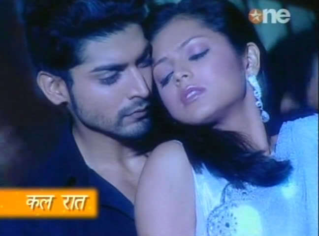 1299 - GEET - Hui Sabse Parayi - Caps IV