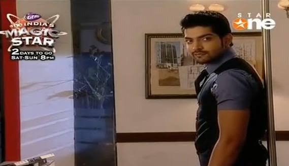 pic5-3 - GEET - Hui Sabse Parayi - Caps IV