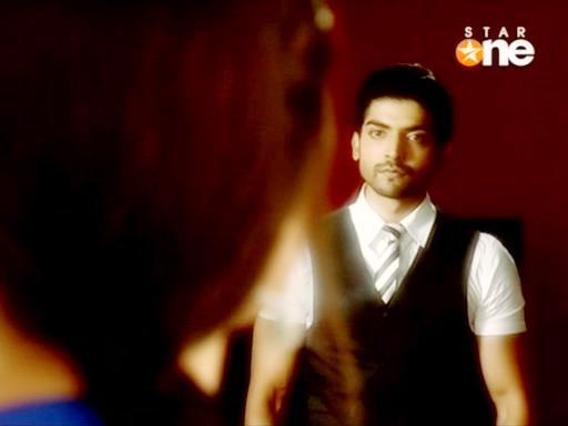 vlcsnap152873 - GEET - Hui Sabse Parayi - Caps IV