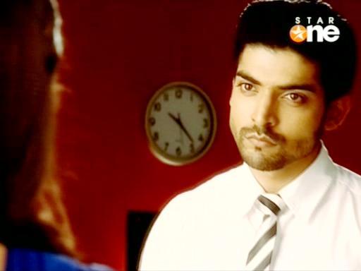 vlcsnap152969 - GEET - Hui Sabse Parayi - Caps IV