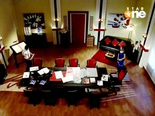 vlcsnap153036 - GEET - Hui Sabse Parayi - Caps IV