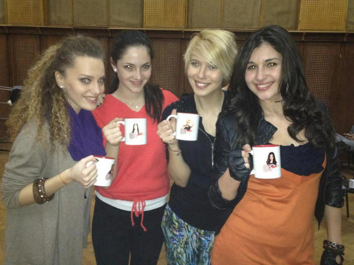 ● Alexiia,Gloria,Sore & Aliina cu LaLa Cănuțele . ! . :x - x0 - Poze Repetitii 25 Feb - x0