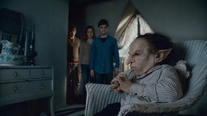 210 - Harry Potter si Talismanele Mortii 2010-2011