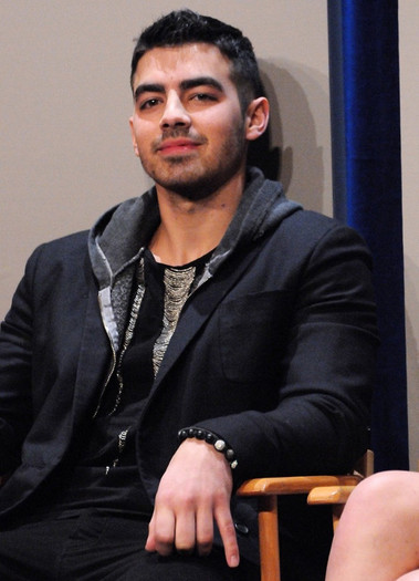 joe-jonas-people-s-choice-awards-2012-nominations-04 - New Joe Jonas