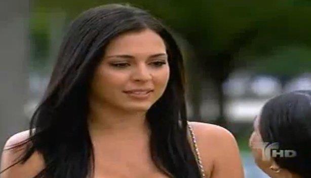 409229_318533664836120_294130037276483_1029791_1101842451_n - Liannet Borrego