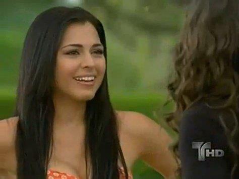 392573_299458160077004_294130037276483_976253_1913617655_n - Liannet Borrego