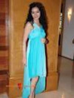 sukirti kandpal - next top model india